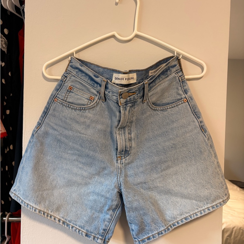 Denim Forum Light Wash High-Rise Women's Jean Shorts